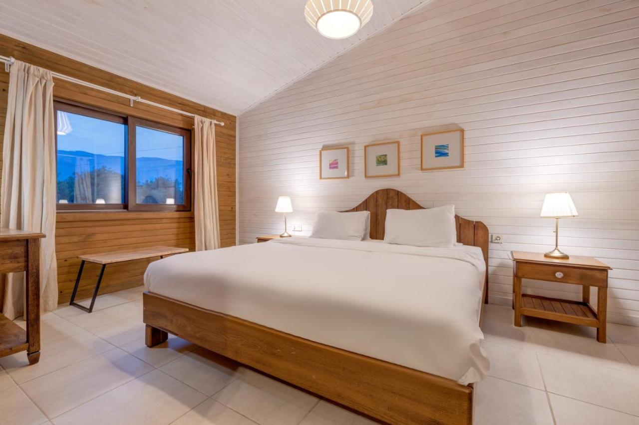 Turkuazkoey Guest House ฟินิเค ภายนอก รูปภาพ